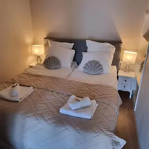 casa-de-deborah.zandvoort-hotels.com/